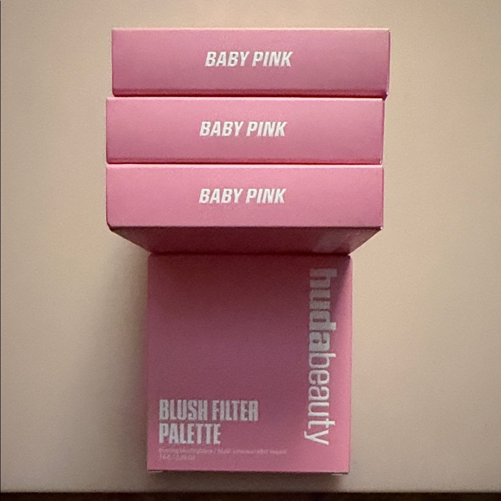 HUDA BEAUTY Blush Filter Palette - baby Pink (1 pc)